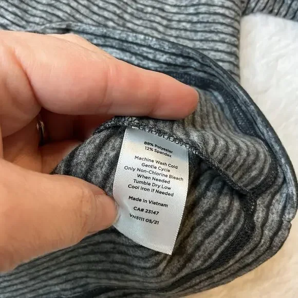 T By Talbots Petite Xl Mock Neck Women’s Pullover Sweater long sleeve nwt - Picture 6 of 9